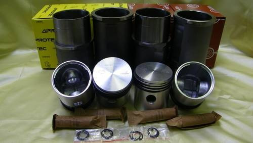 Jeu chemises pistons plats 78mm - Citroen Traction - U23